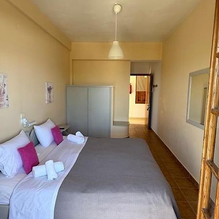 Romanza Rooms Poúlithra 외부 사진